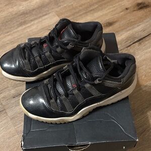 Jordan Retro 11 Black and Gray-Kids Athletic Shoes